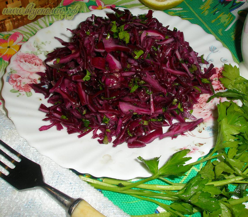 Салат из краснокочанной капусты ПП