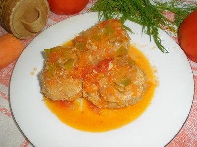 Ленивые голубцы в томатно-овощном соусе