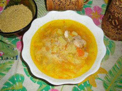 Куриный суп с пшеном и специями