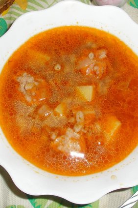Перловый суп с мясными фрикадельками