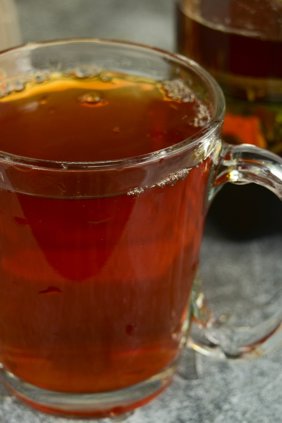 Черный чай с мятой и апельсиновыми корочками