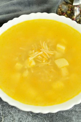 Куриный суп с вермишелью