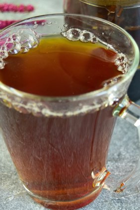 Черный чай с имбирем и медом